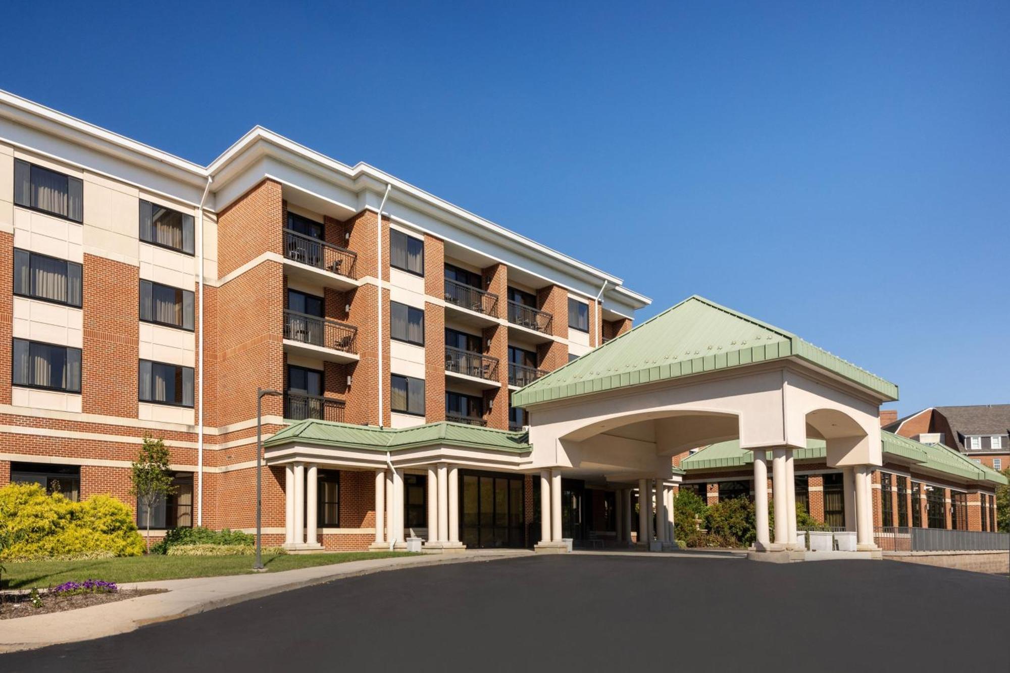 Courtyard By Marriott Newark-University Of Delaware Esterno foto