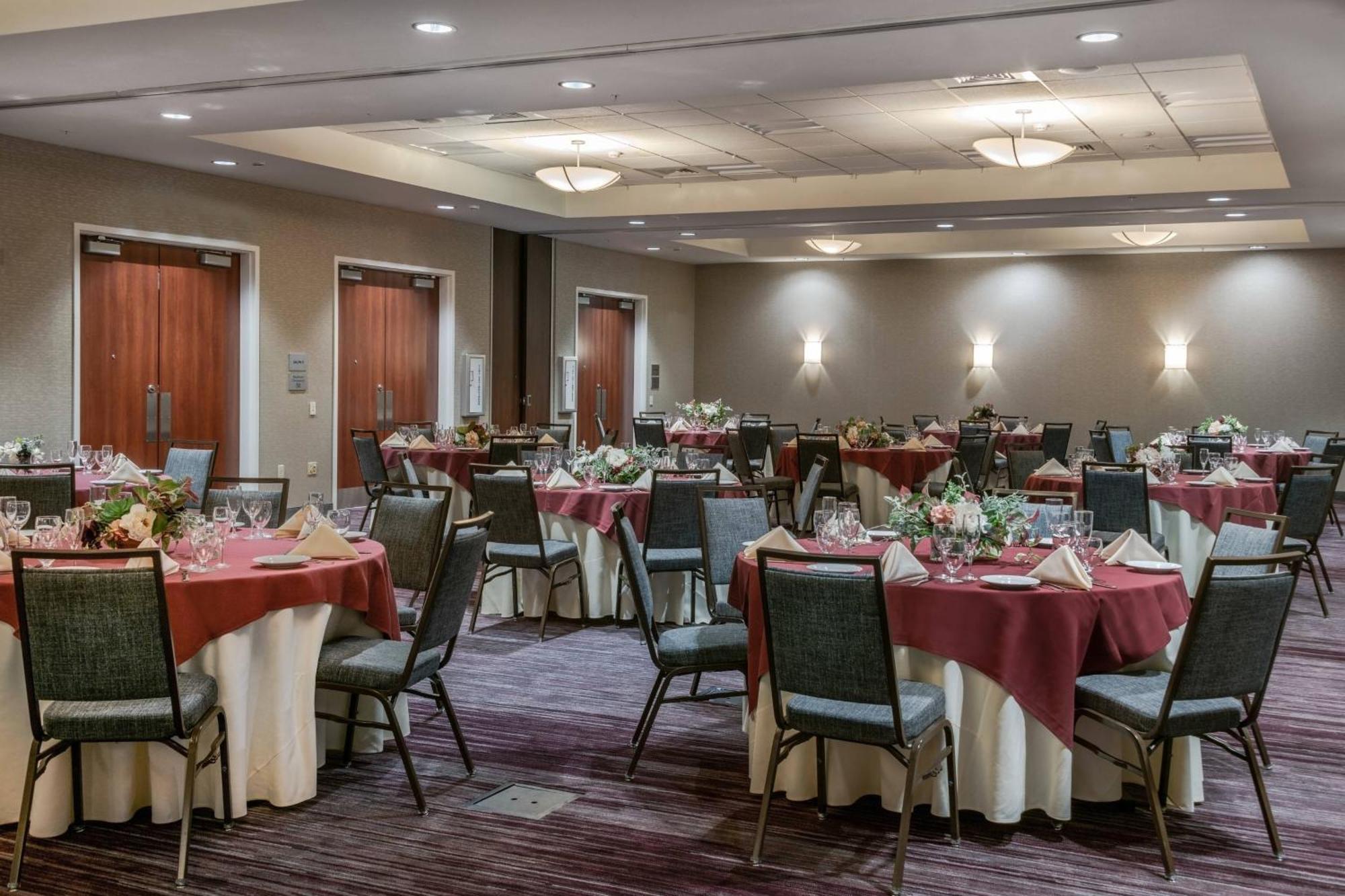 Courtyard By Marriott Newark-University Of Delaware Esterno foto