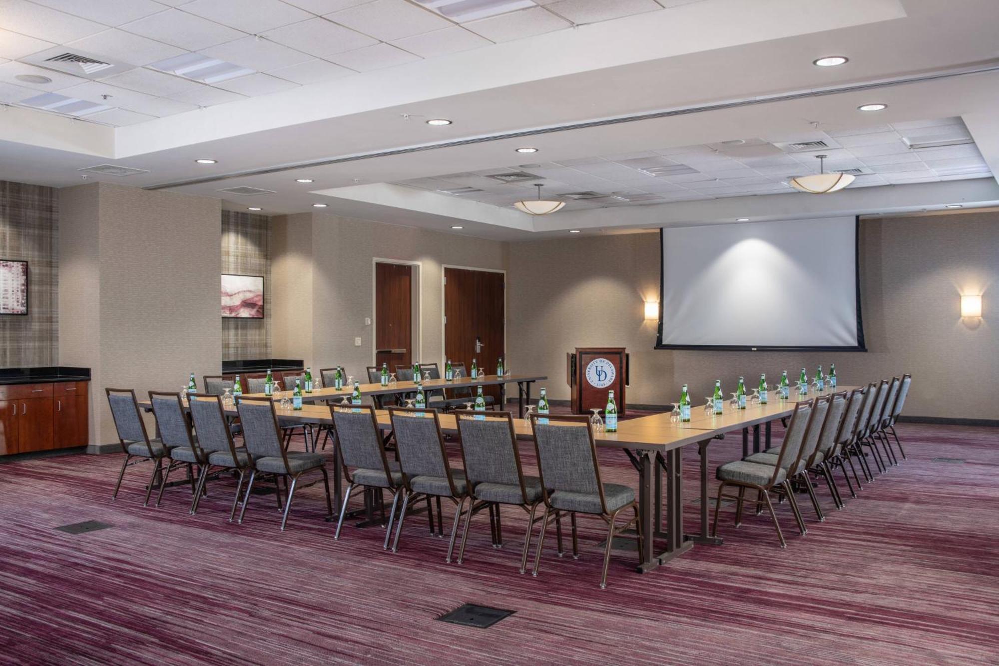 Courtyard By Marriott Newark-University Of Delaware Esterno foto