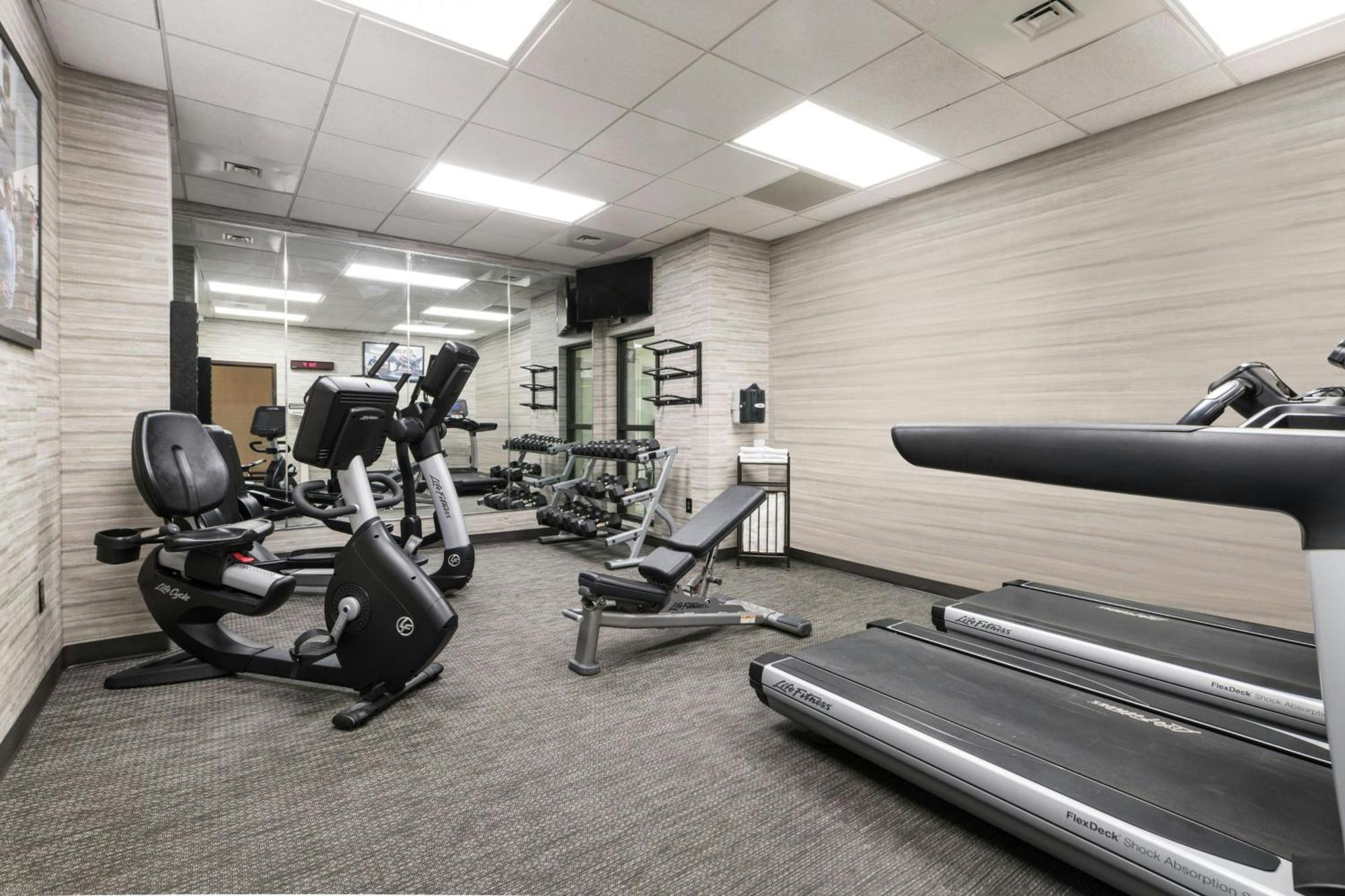 Courtyard By Marriott Newark-University Of Delaware Esterno foto