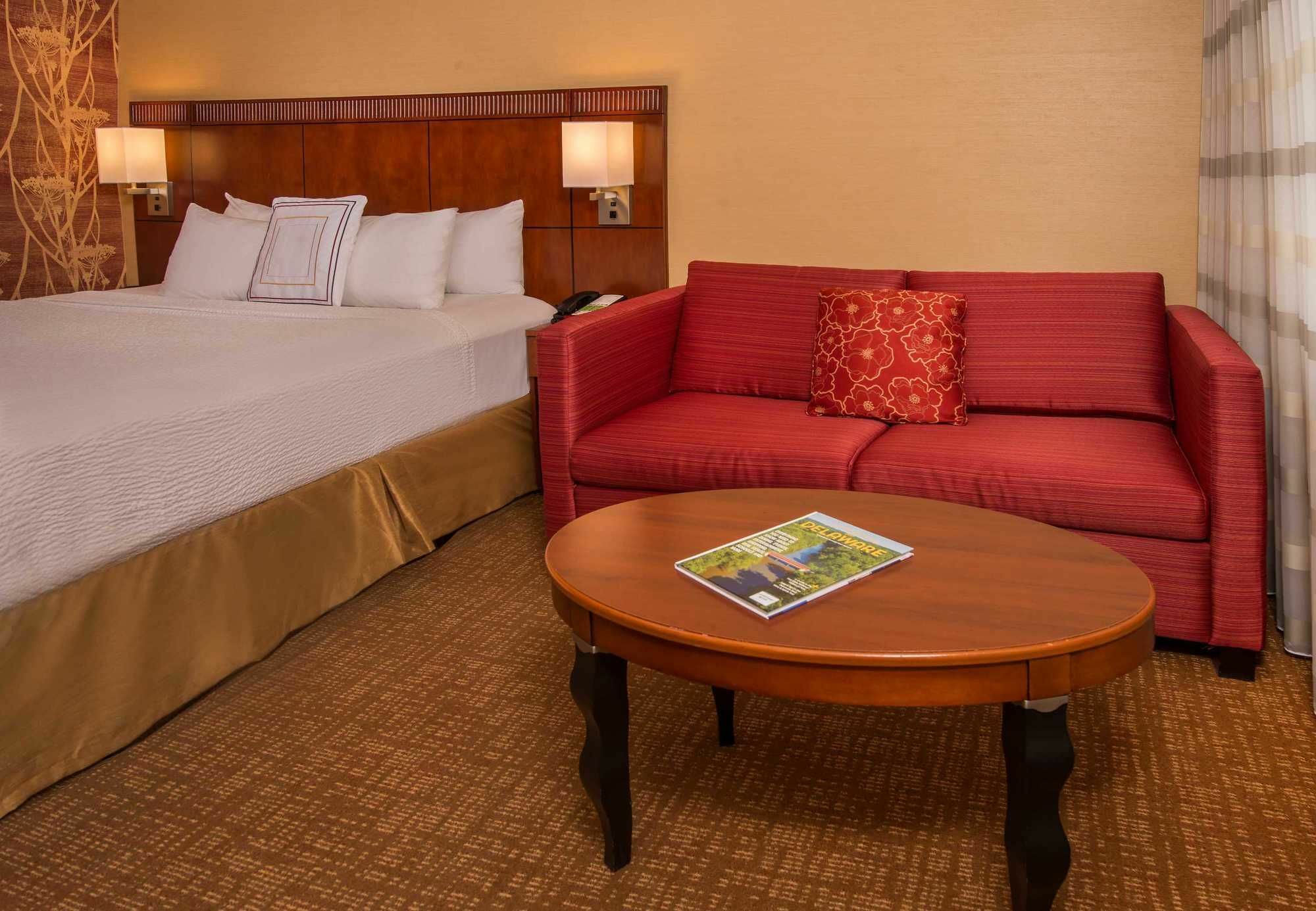 Courtyard By Marriott Newark-University Of Delaware Esterno foto